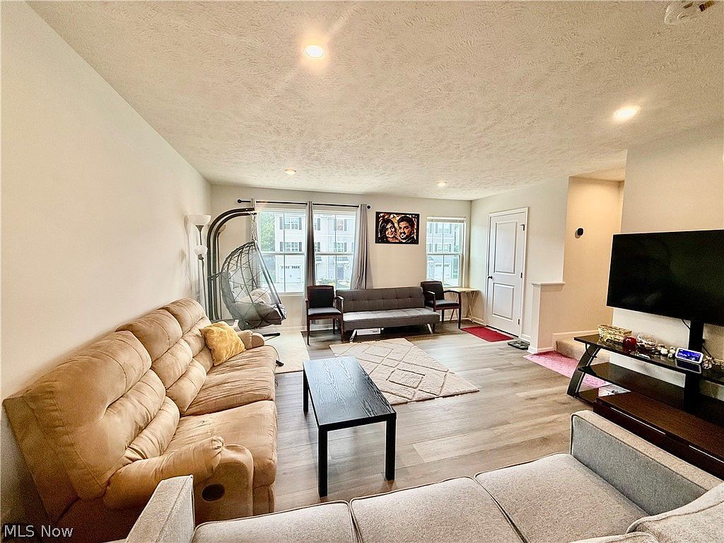 114 Slate Ridge Dr #9 Barberton, OH 44203 - Thumbnail 5