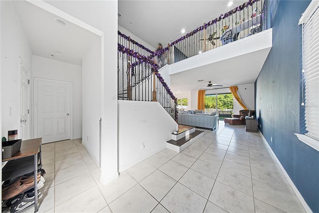 1528 Gadsden Point Pl Ruskin, FL 33570 - Thumbnail 5