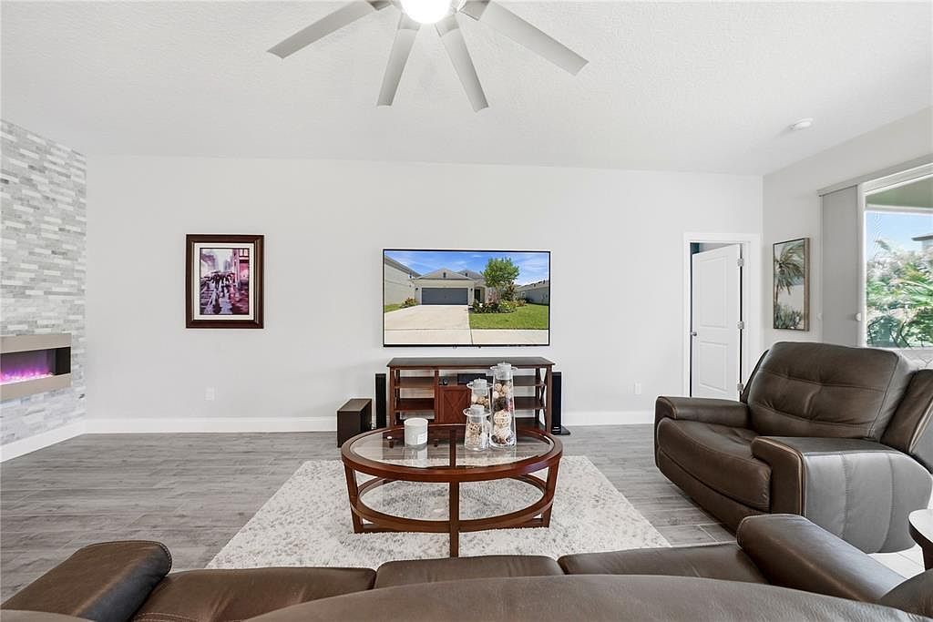 5521 Limelight Dr Apollo Beach, FL 33572 - Thumbnail 5