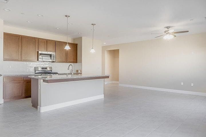 2234 S Burke St Visalia, CA 93292 - Thumbnail 5