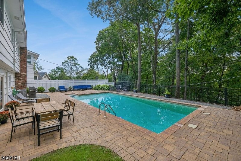 17A Glenside Rd South Orange, NJ 07079 - Thumbnail 5