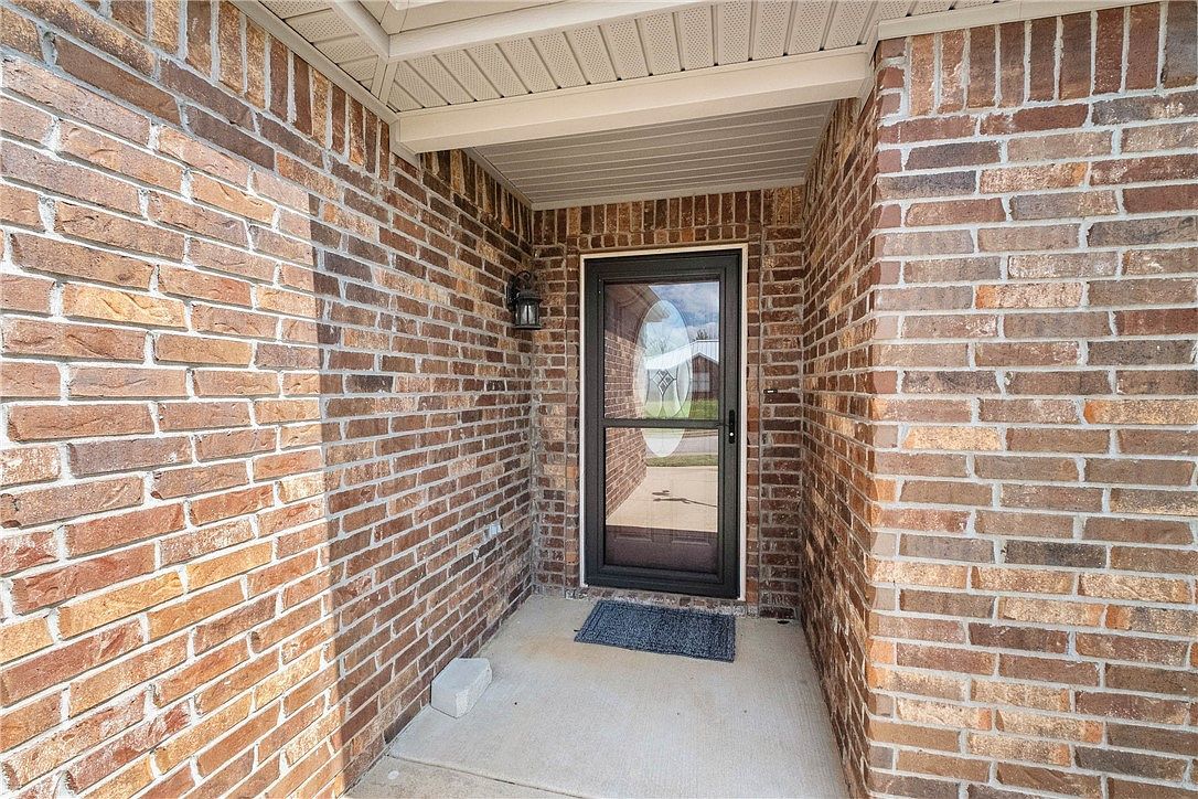 311 Violet St Centerton, AR 72719 - Thumbnail 5