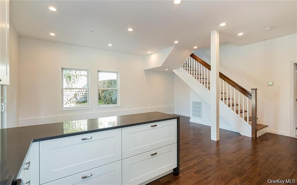 51 High St N Tarrytown, NY 10591 - Thumbnail 5