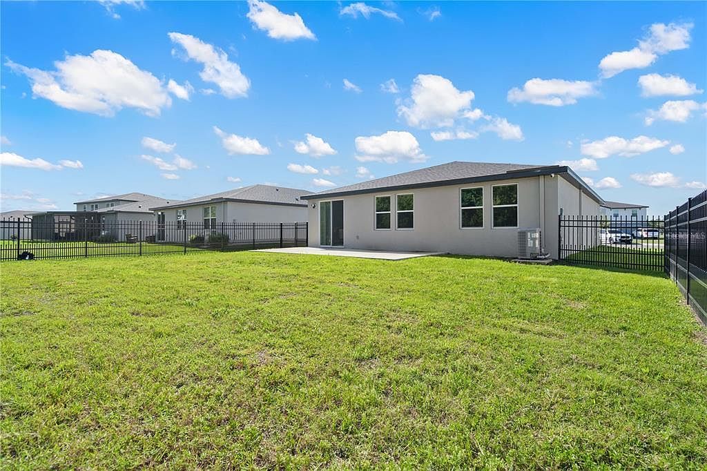 3087 Forrest Plum Ct Zephyrhills, FL 33540 - Thumbnail 5