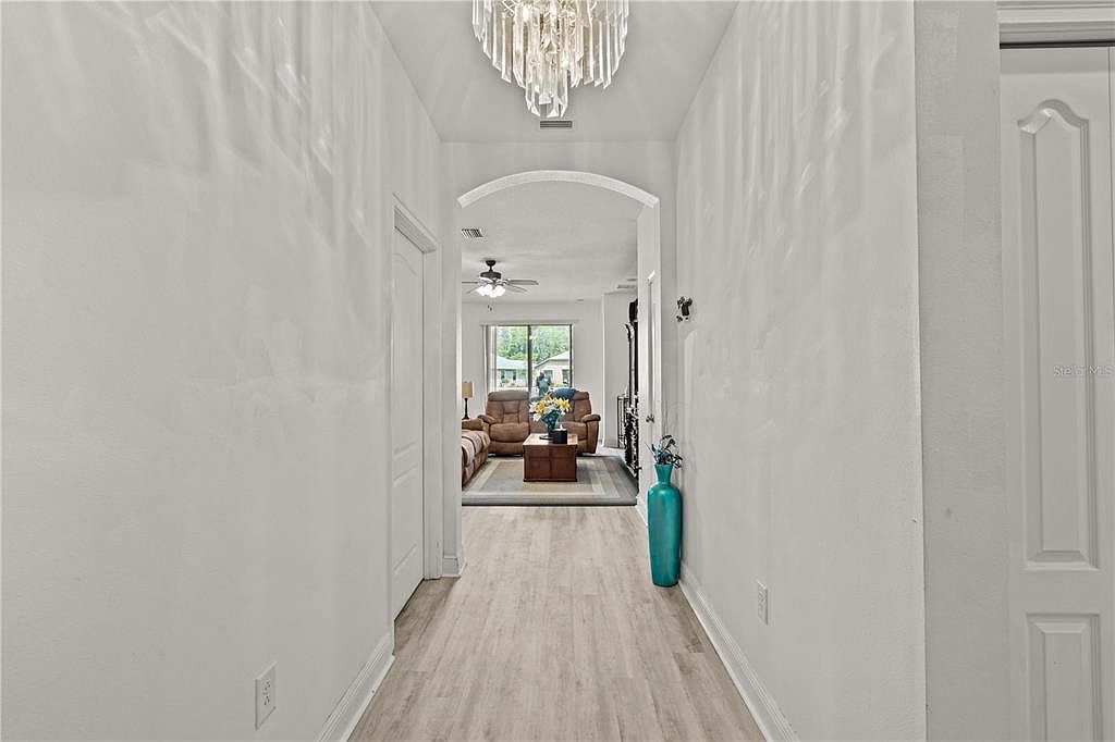 19730 Post Island Loop Land O Lakes, FL 34638 - Thumbnail 5