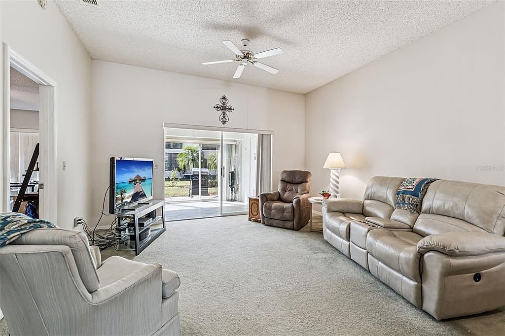 104 Knollpoint Dr #3 Sun City Center, FL 33573 - Thumbnail 5