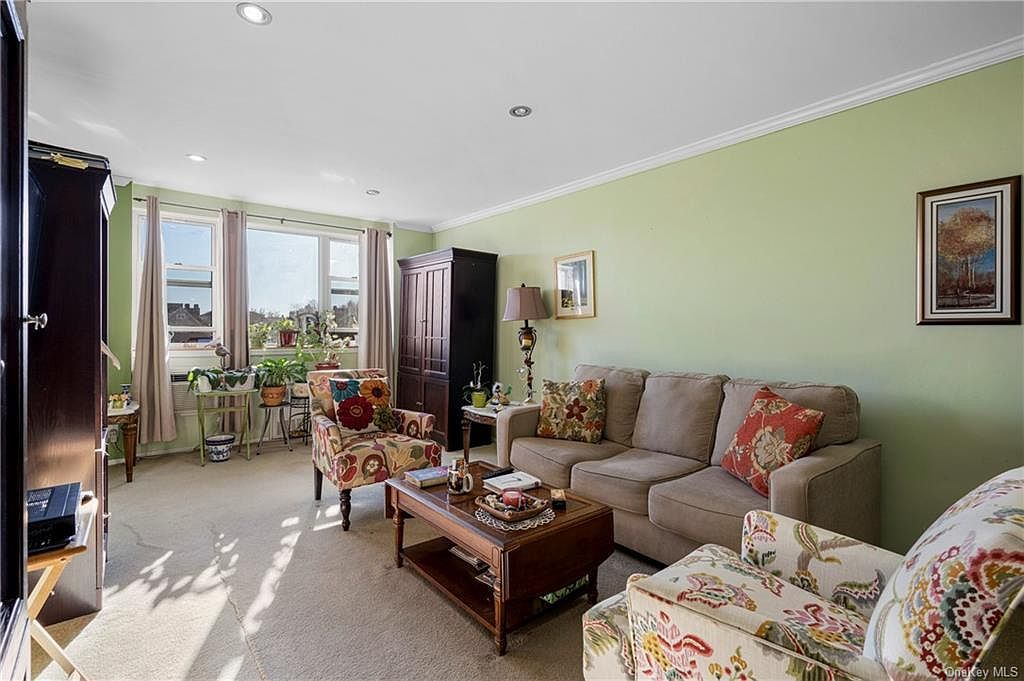 377 N Broadway APT 717 Yonkers, NY 10701 - Thumbnail 5