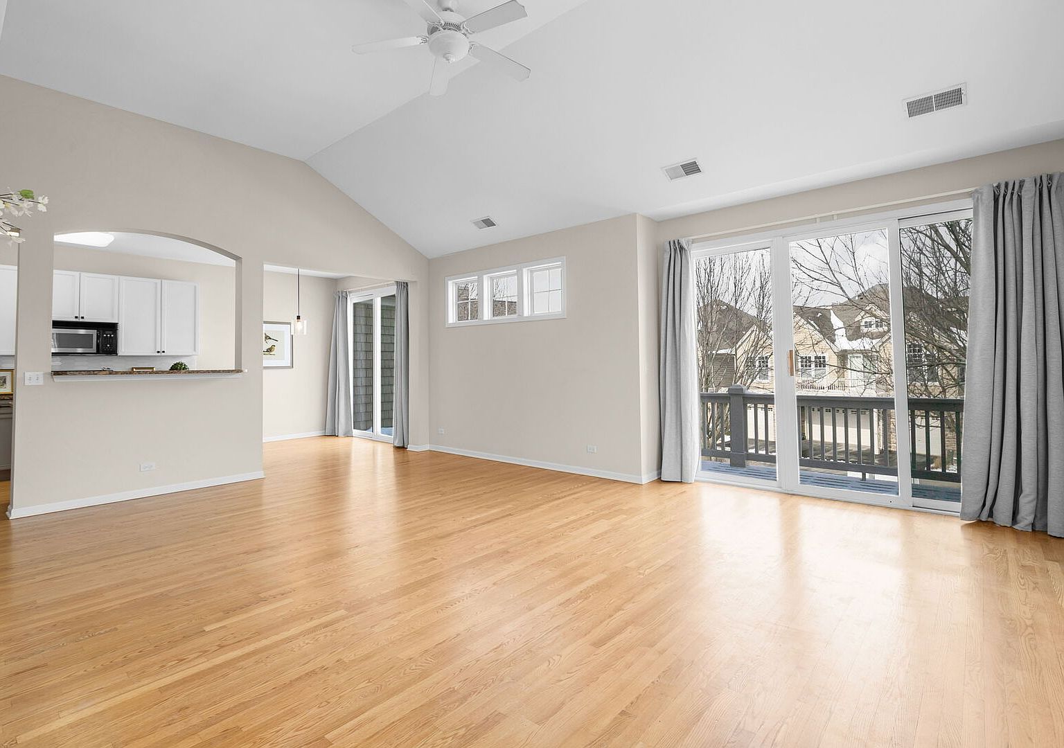 360 Promontory Ln Unit B Wauconda, IL 60084 - Thumbnail 5