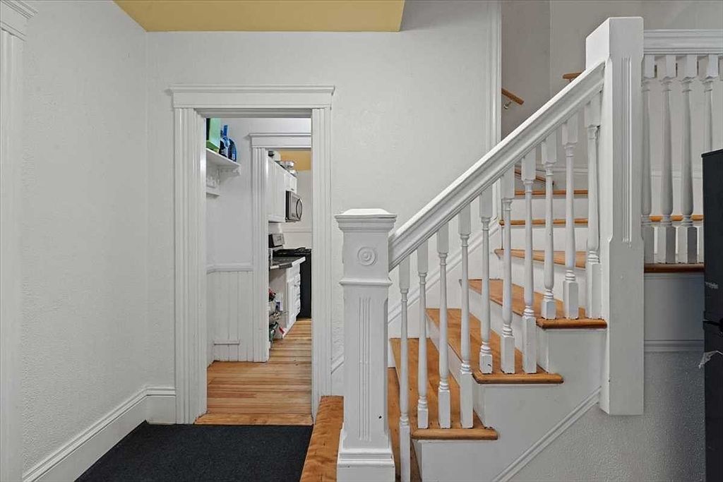3 Wallace St Worcester, MA 01605 - Thumbnail 5