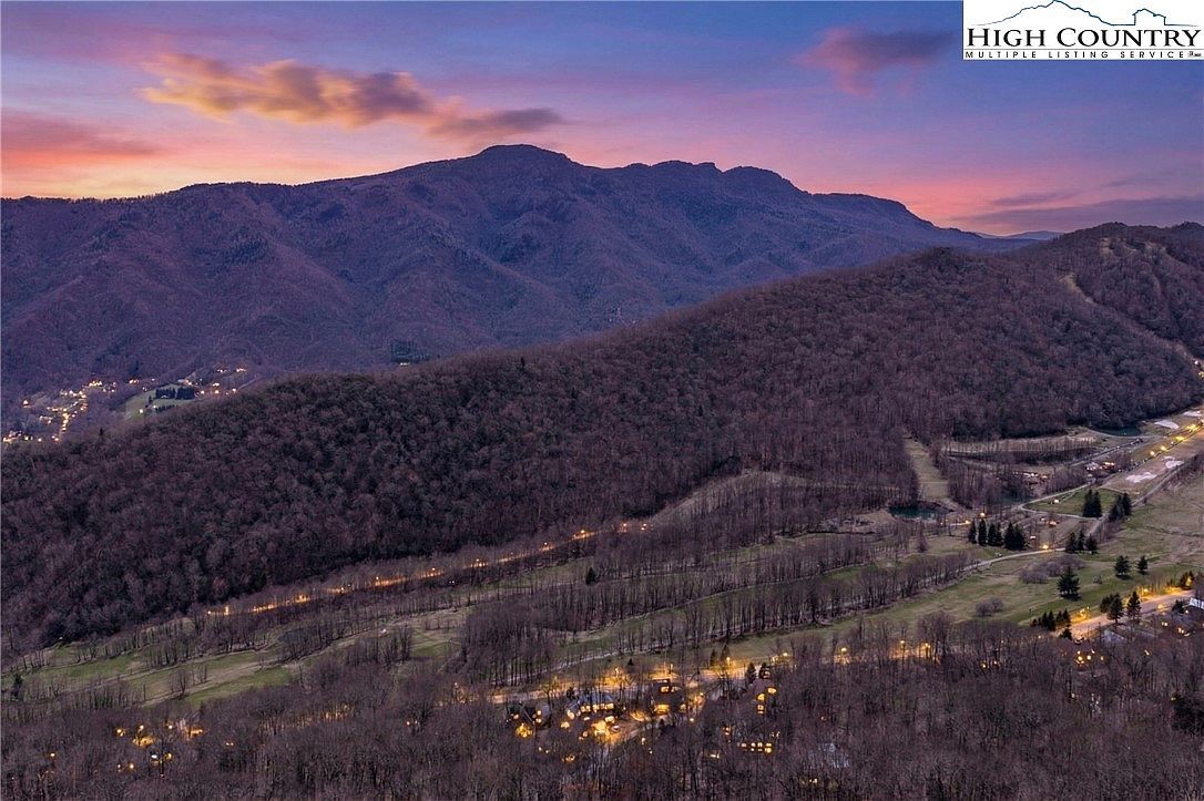 431 Cliffside Ln Seven Devils, NC 28604 - Thumbnail 5