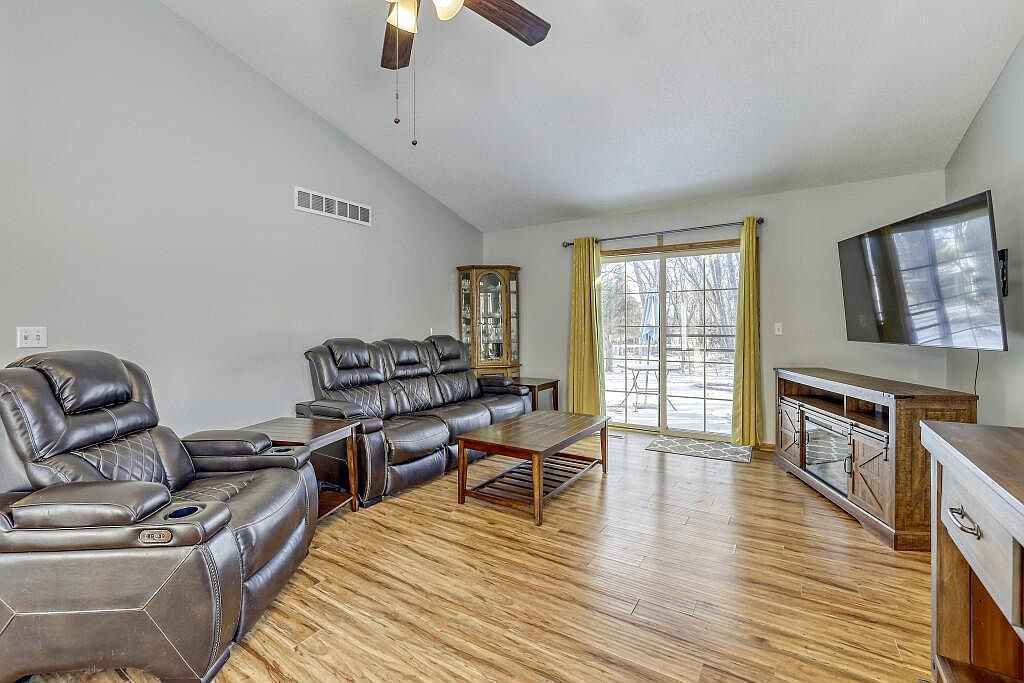23712 Belle Ct Hampton, MN 55031 - Thumbnail 5