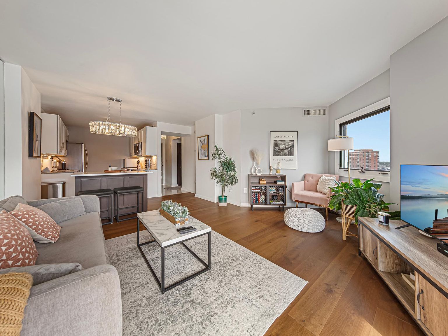 1225 Lasalle Ave APT 2101 Minneapolis, MN 55403 - Thumbnail 5