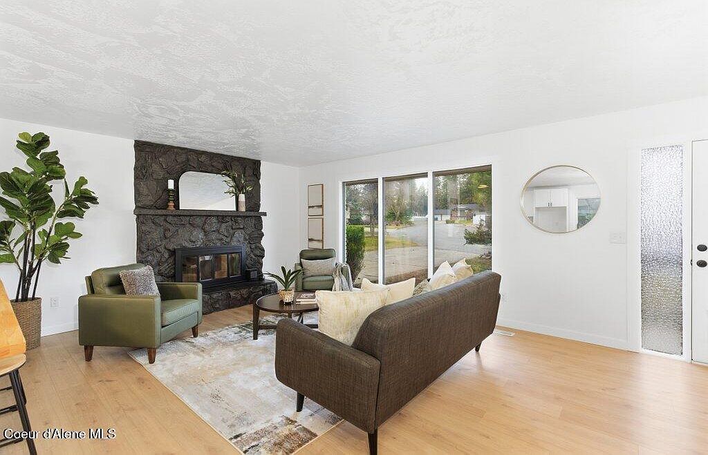 327 S Sandpiper Loop Post Falls, ID 83854 - Thumbnail 5