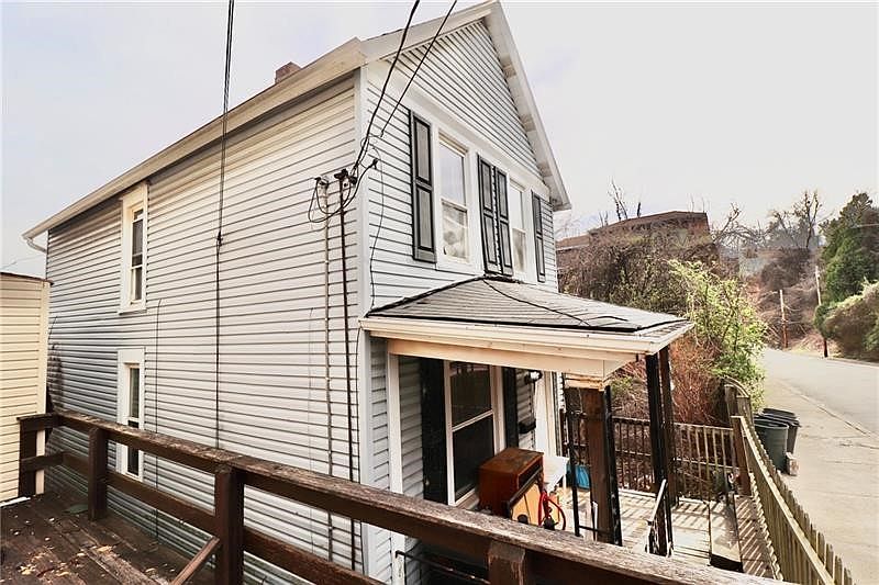 1611 Ridge Ave Braddock, PA 15104 - Thumbnail 5