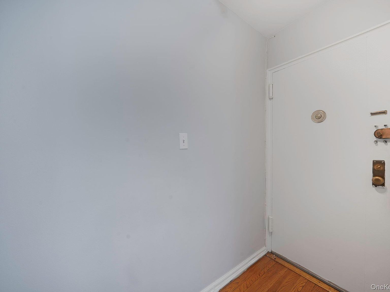 213-05 75th Ave APT 4N Oakland Gardens, NY 11364 - Thumbnail 5