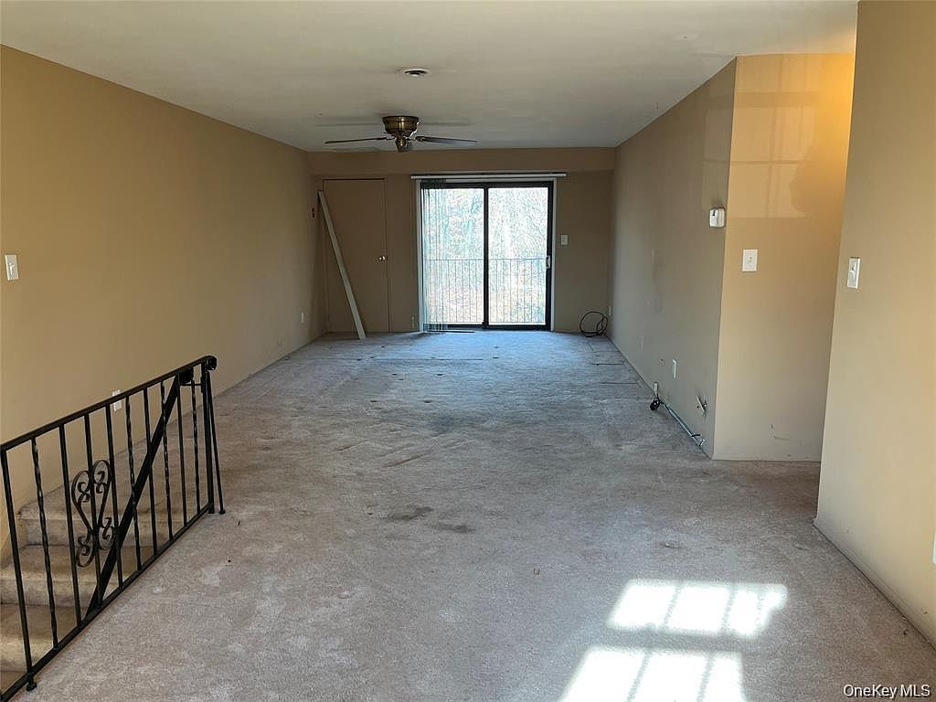 45 Newbrook Ln #45 Bay Shore, NY 11706 - Thumbnail 5