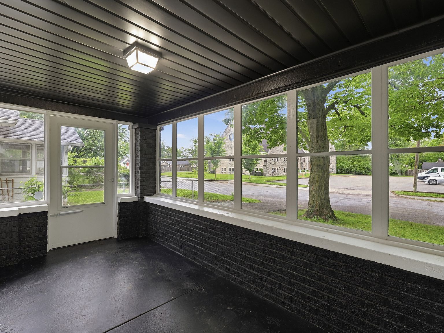 4921 Crittenden Ave Indianapolis, IN 46205 - Thumbnail 5