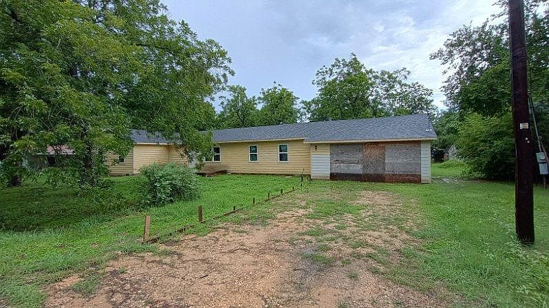 112 W Ila St Elgin, TX 78621 - Thumbnail 5