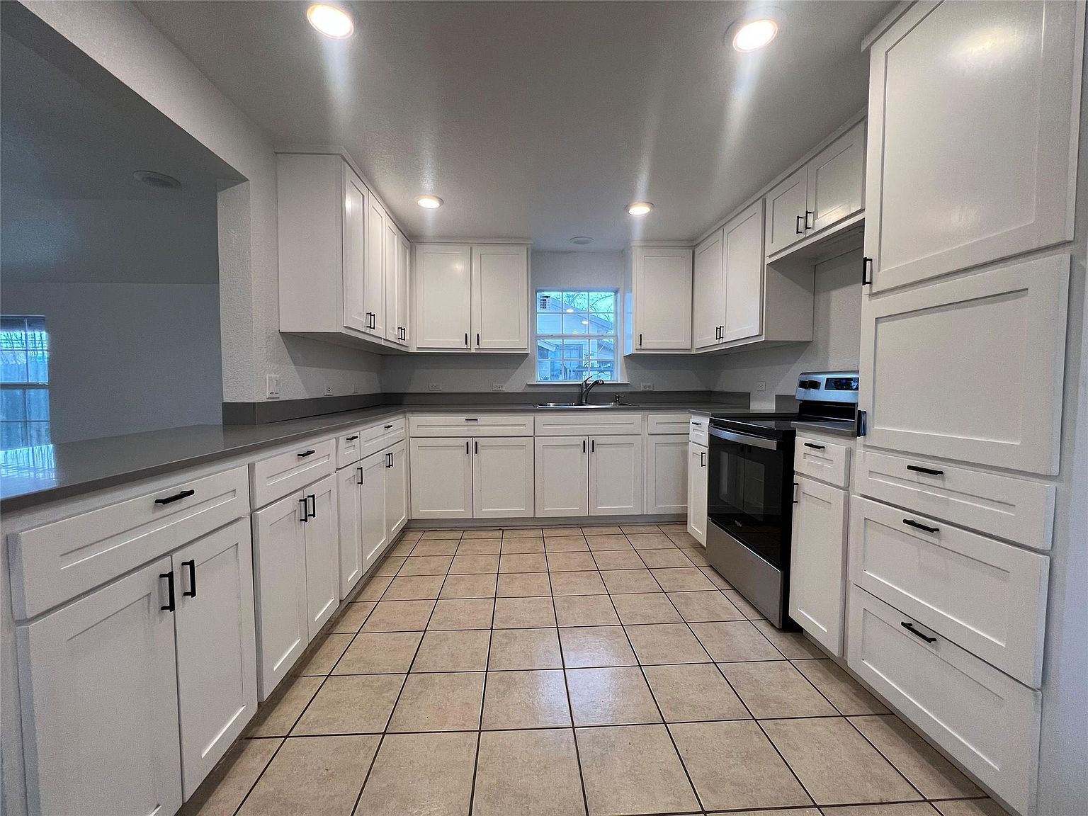 711 N Grimes St Giddings, TX 78942 - Thumbnail 5