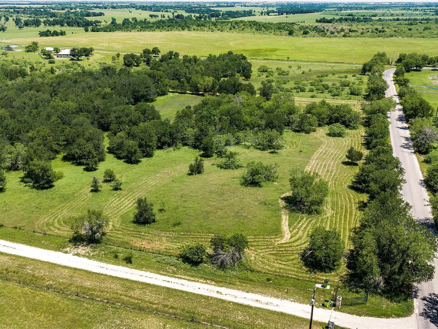 928 Upper Elgin River Rd Elgin, TX 78621 - Thumbnail 5