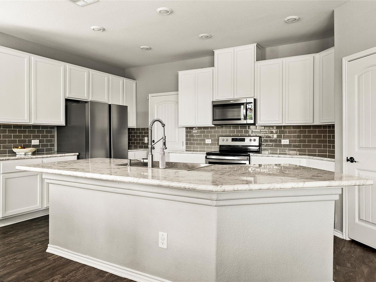 214 Saranac Dr Elgin, TX 78621 - Thumbnail 5