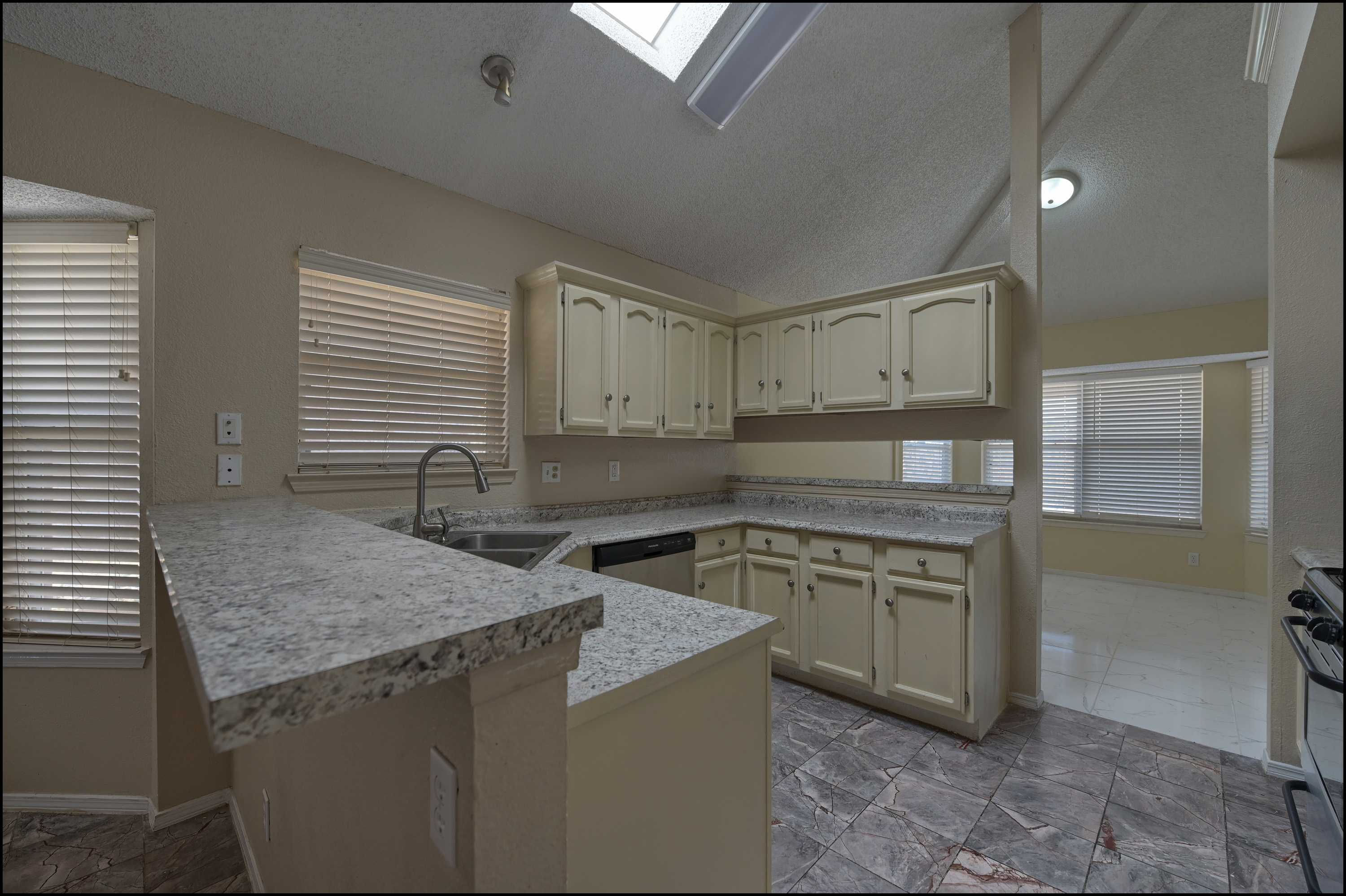 7301 Luz De Lumbre Avenue, El Paso, TX, USA, 79912 - Thumbnail 5