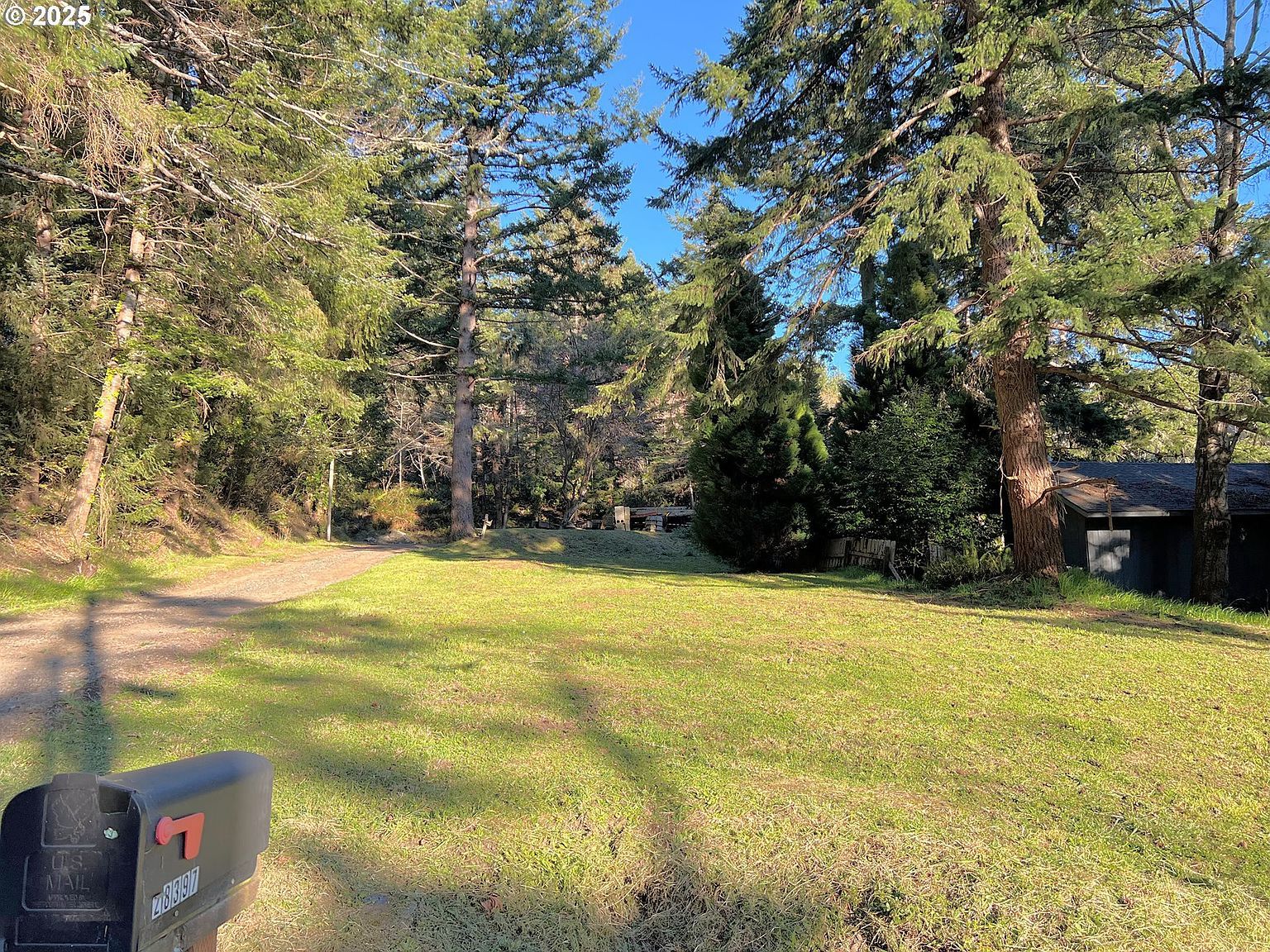 28397 Mateer Rd Gold Beach, OR 97444 - Thumbnail 5