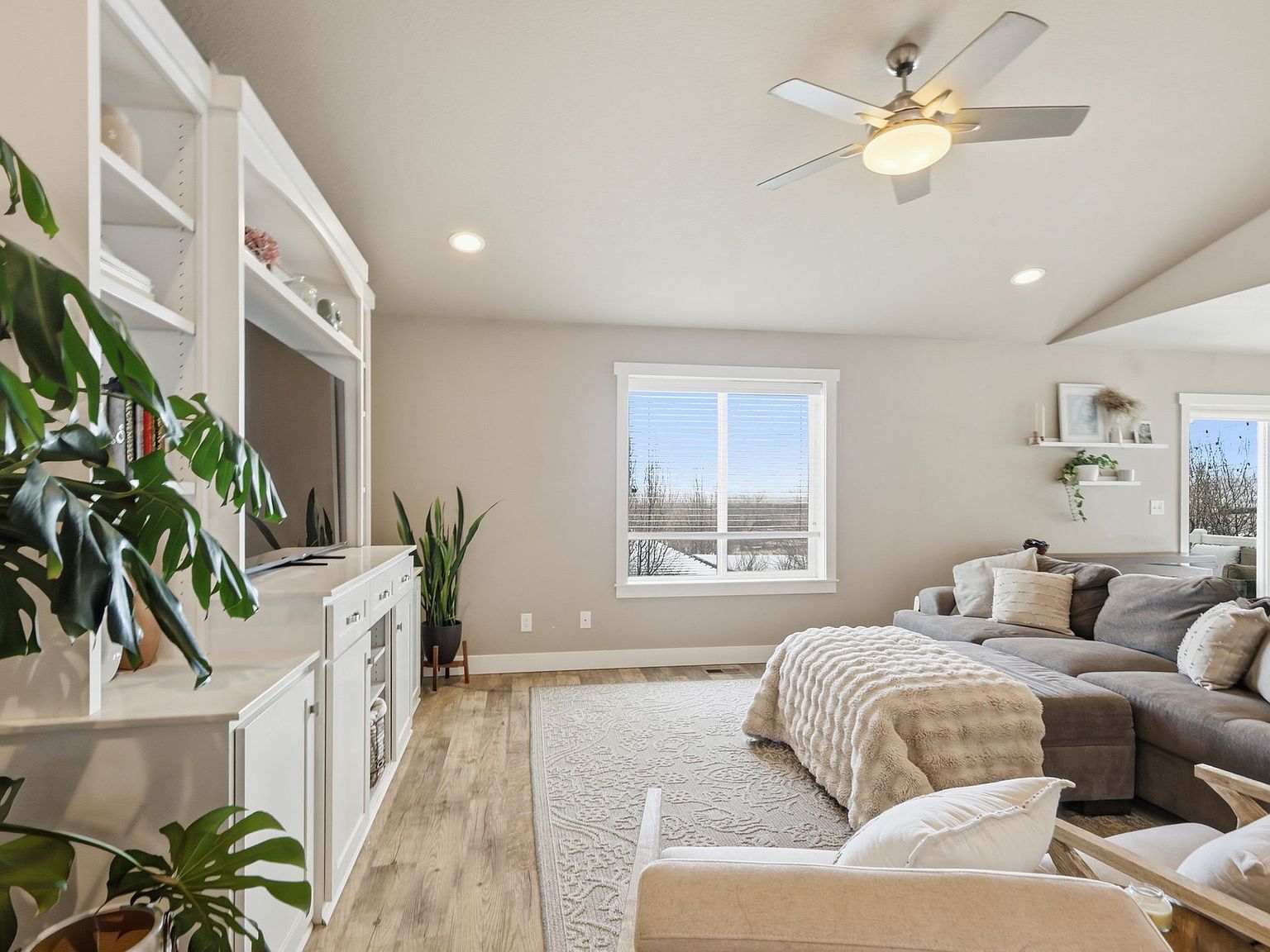 555 N 750 E Hyde Park, UT 84318 - Thumbnail 5