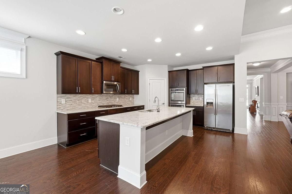 1810 Geranium Ln Cumming, GA 30040 - Thumbnail 5