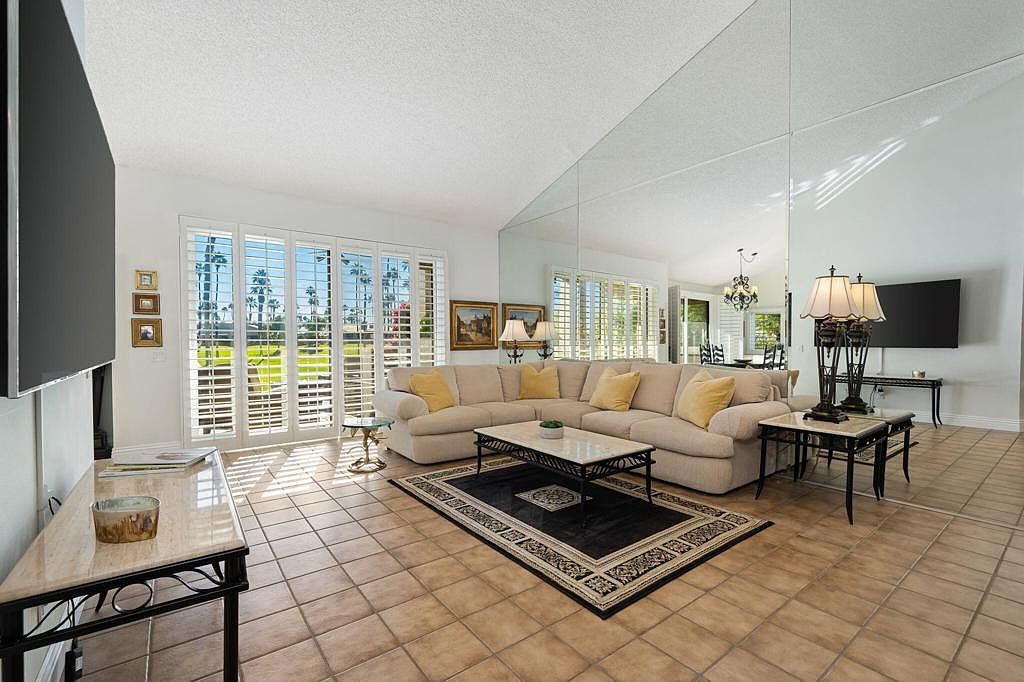 38900 Lobelia Cir Palm Desert, CA 92211 - Thumbnail 5