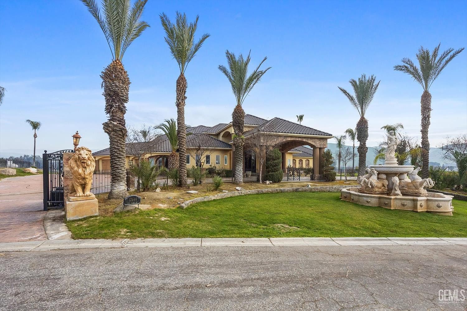 10649 Rio Mesa Dr Bakersfield, CA 93308 - Thumbnail 5