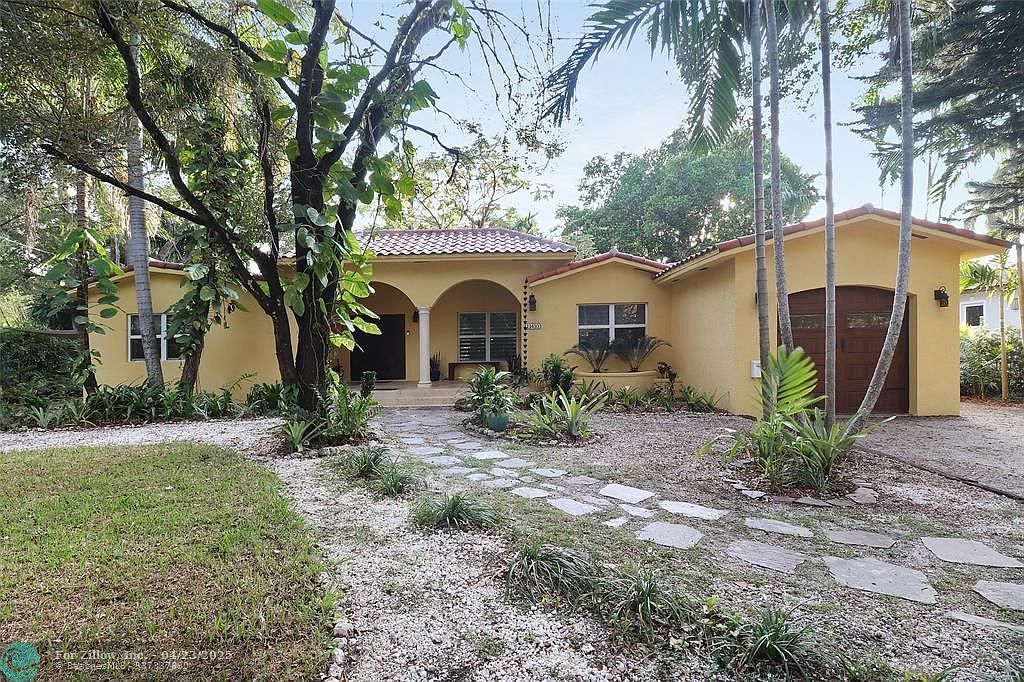 11410 Griffing Blvd Biscayne Park, FL 33161 - Thumbnail 5