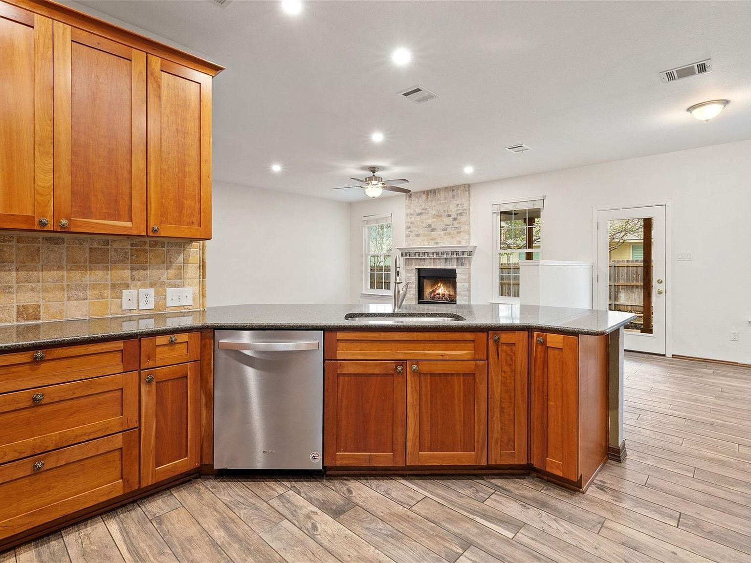 3912 Newland Dr Round Rock, TX 78681 - Thumbnail 5