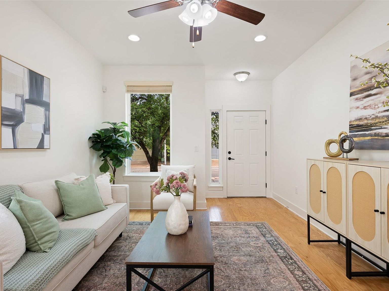 909 Mountaineer Ln Austin, TX 78757 - Thumbnail 5