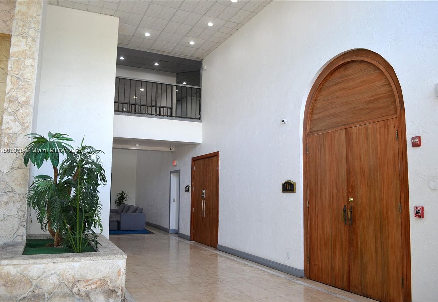 13499 Biscayne Blvd APT 702 North Miami, FL 33181 - Thumbnail 5