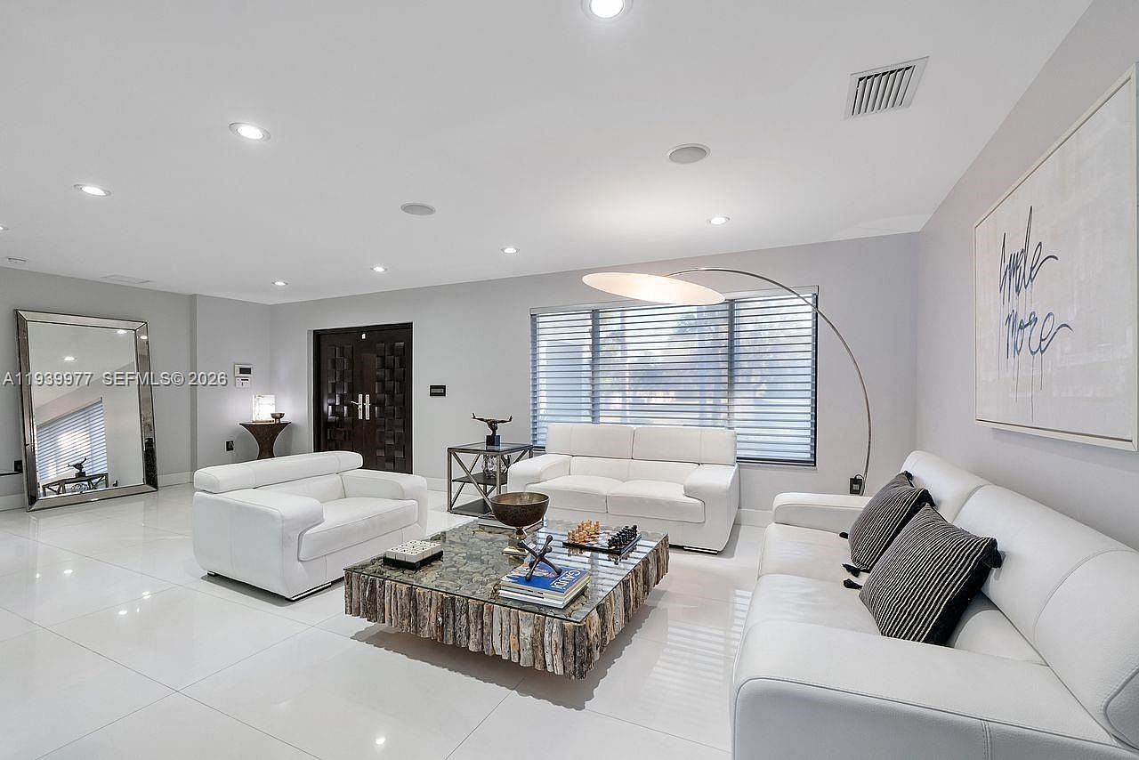 8363 SW 98th St Miami, FL 33156 - Thumbnail 5