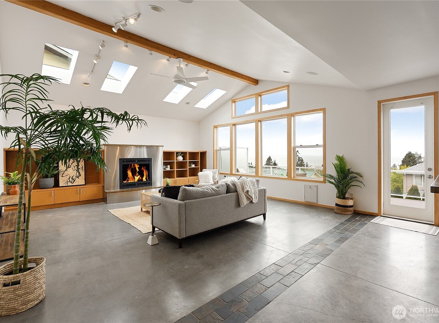 8745 Semiahmoo Dr Blaine, WA 98230 - Thumbnail 5
