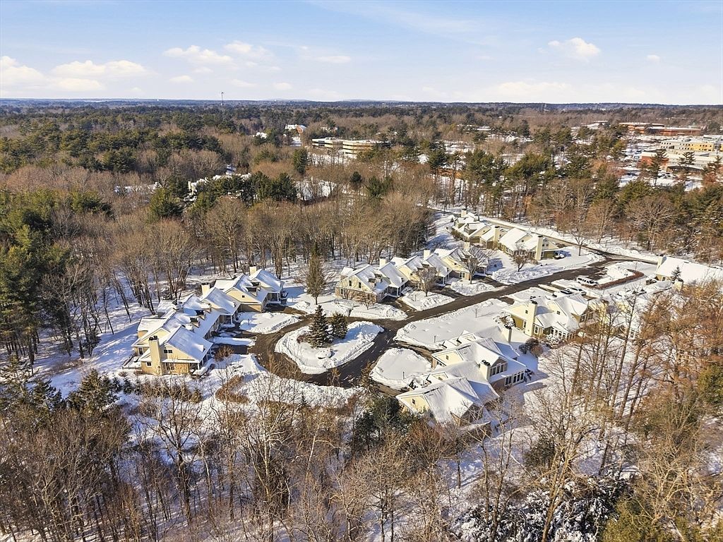 18 Winterberry Ln Unit 18 Hanover, MA 02339 - Thumbnail 5
