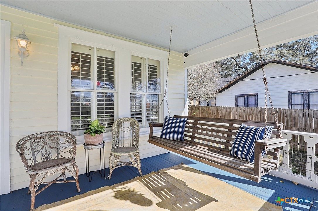 108 Kroschel St Hallettsville, TX 77964 - Thumbnail 5