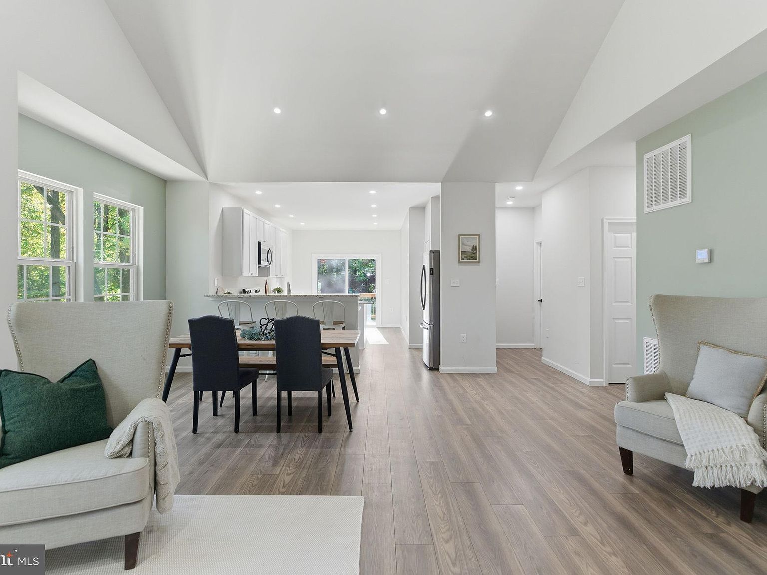 93 Old Sycamore Ln Harpers Ferry, WV 25425 - Thumbnail 5