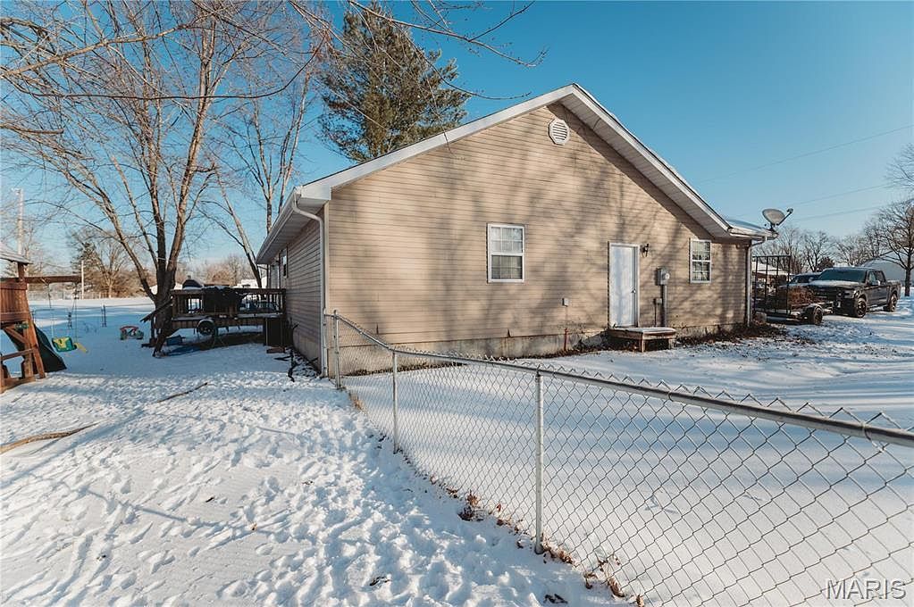 806 S Tebbets Ave Belle, MO 65013 - Thumbnail 5