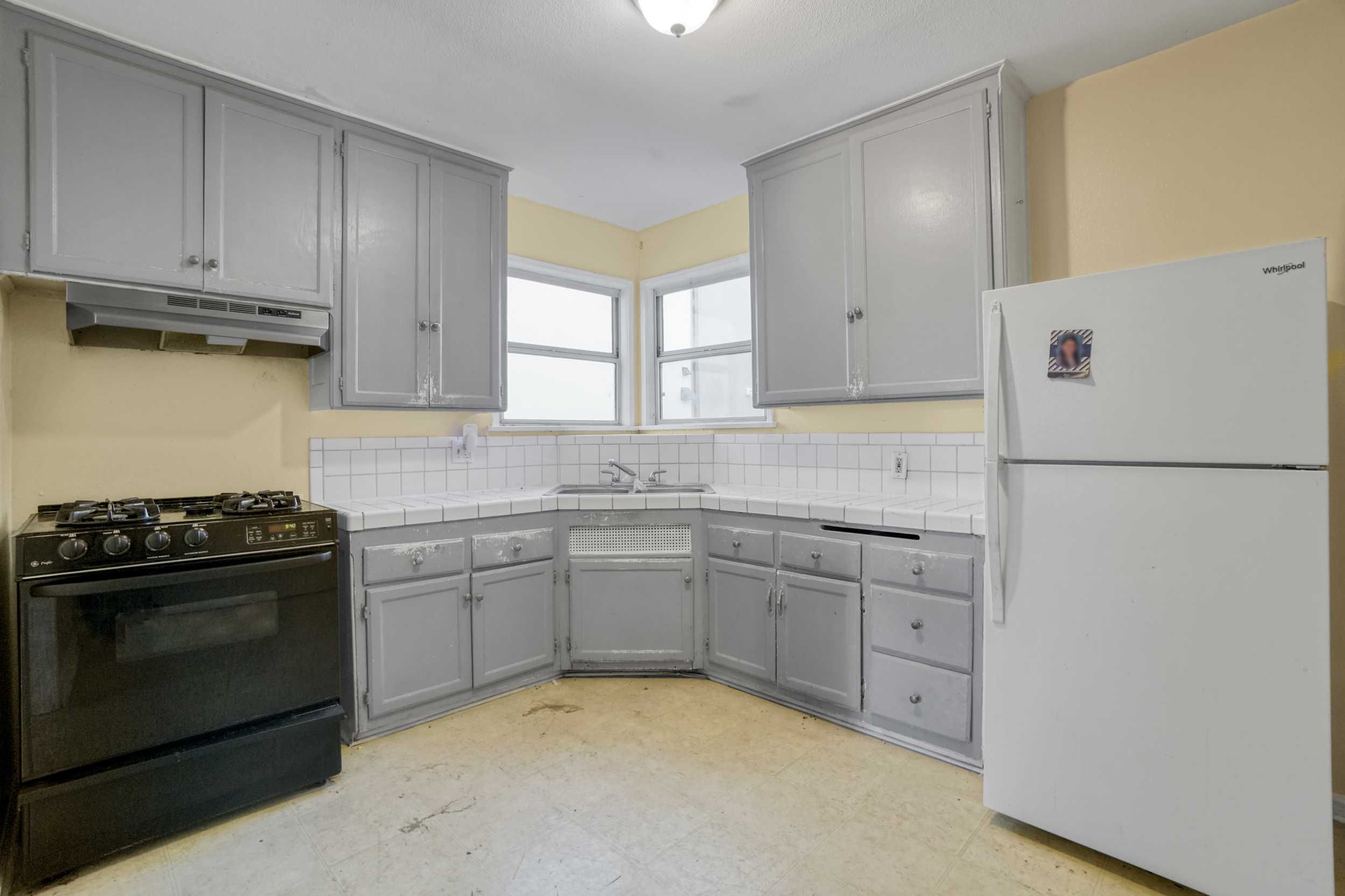 10807 Compton Avenue, Los Angeles, CA, USA, 90059 - Thumbnail 5