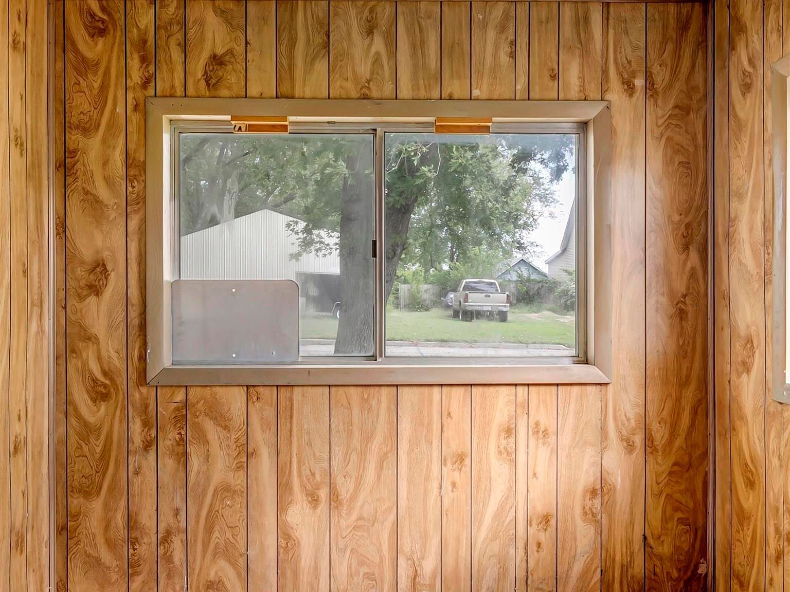 504 Market St Talmage, NE 68448 - Thumbnail 5