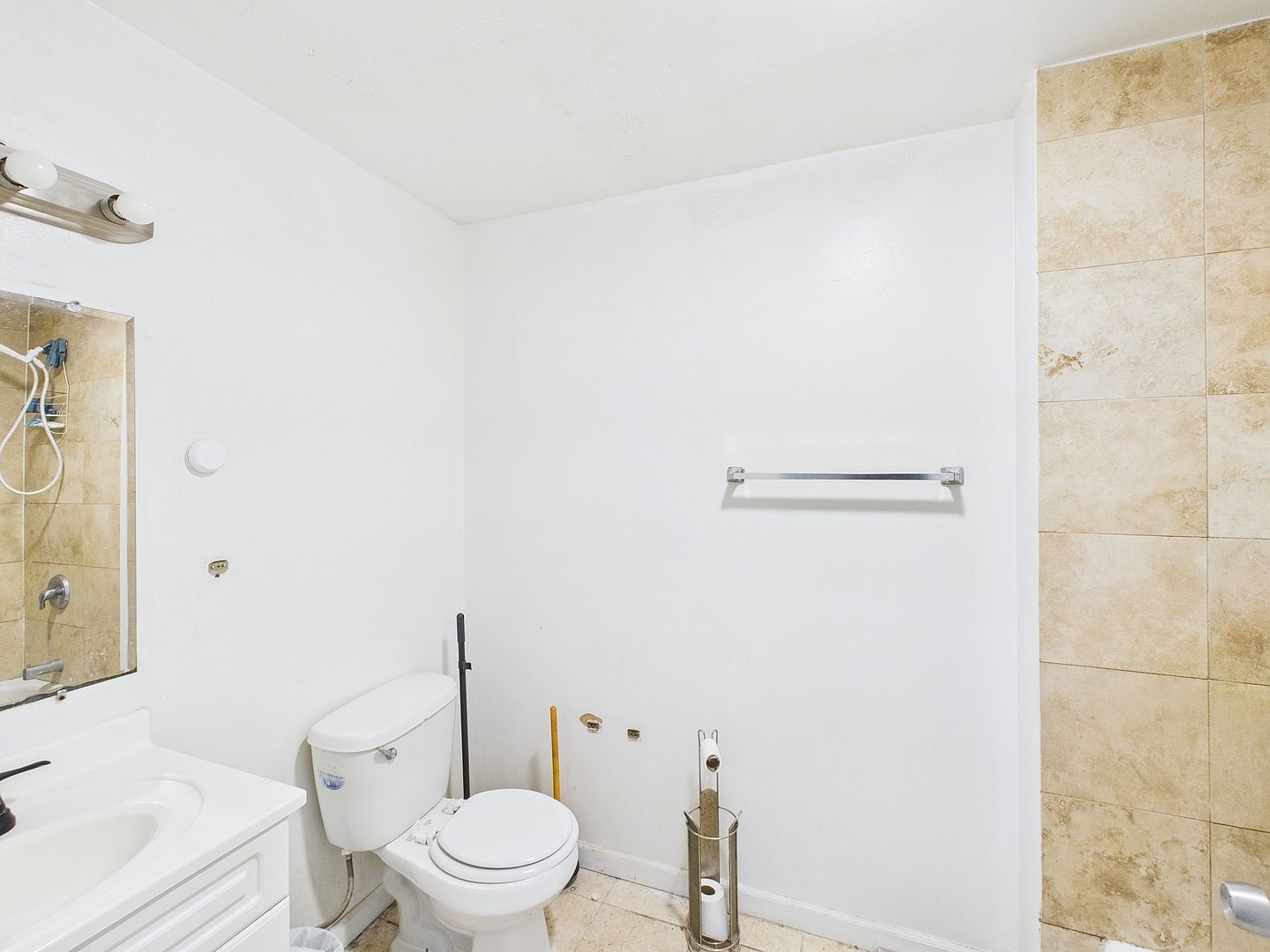 1415 E 71st Pl Chicago, IL 60619 - Thumbnail 5