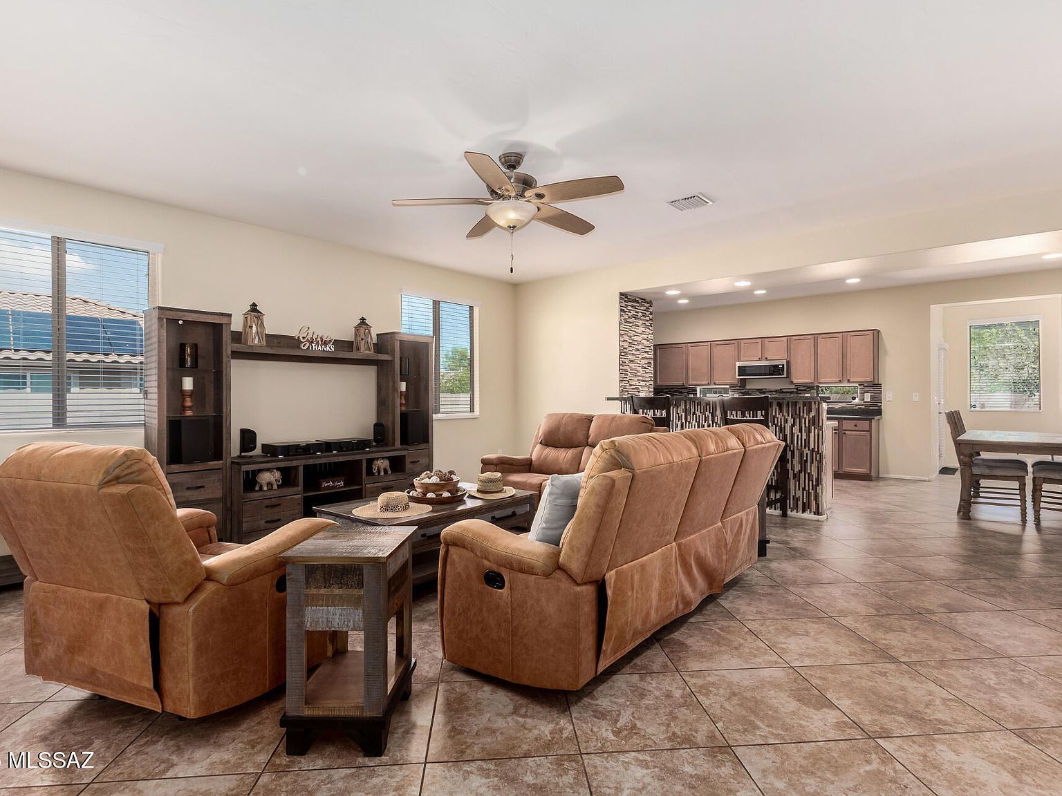 7483 S Salt Water Dr Tucson, AZ 85757 - Thumbnail 5