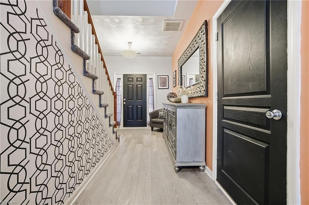 8 Rutland Dr Hampton, VA 23666 - Thumbnail 5