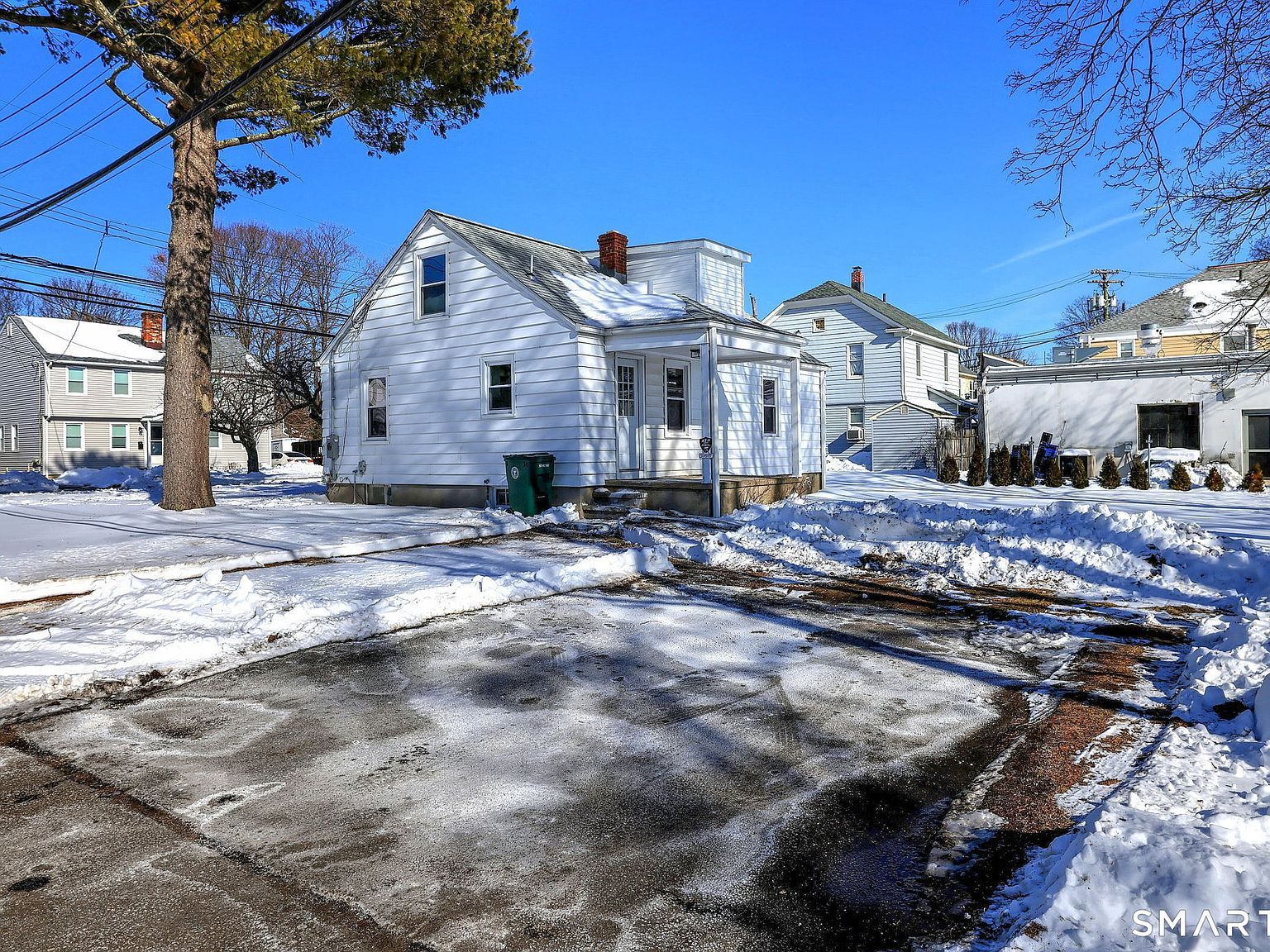 265 Birdseye St Stratford, CT 06615 - Thumbnail 5