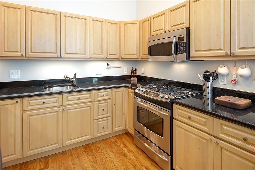 11 Wyman St APT 2B Jamaica Plain, MA 02130 - Thumbnail 5