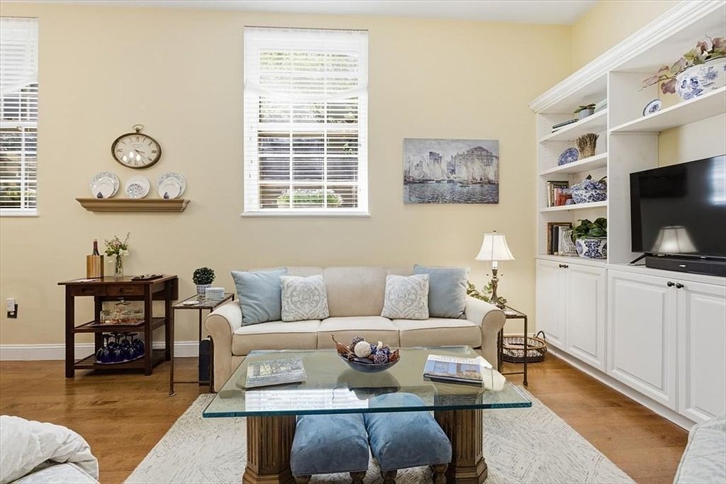 65 Glen Rd APT H1 Brookline, MA 02445 - Thumbnail 5