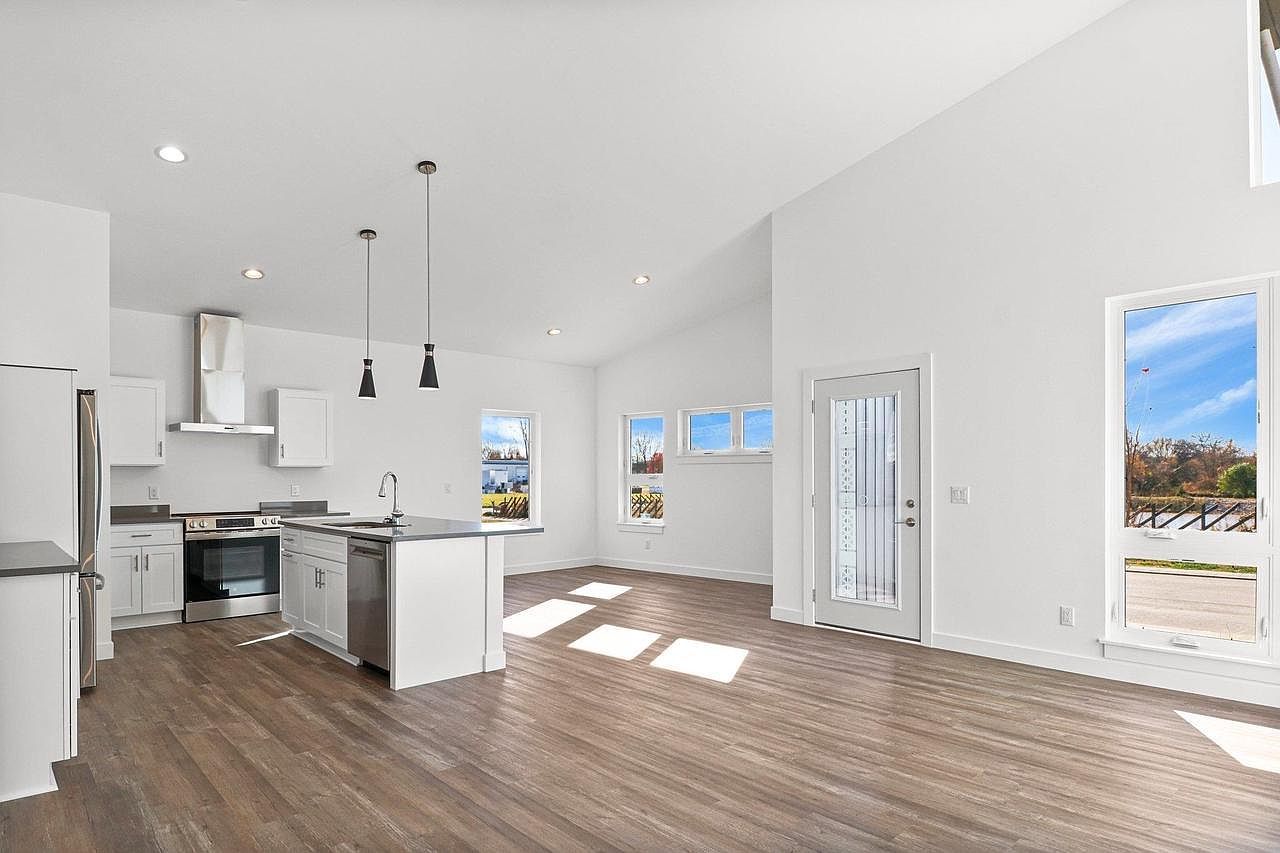 104 Boneset Ave Poynette, WI 53955 - Thumbnail 5